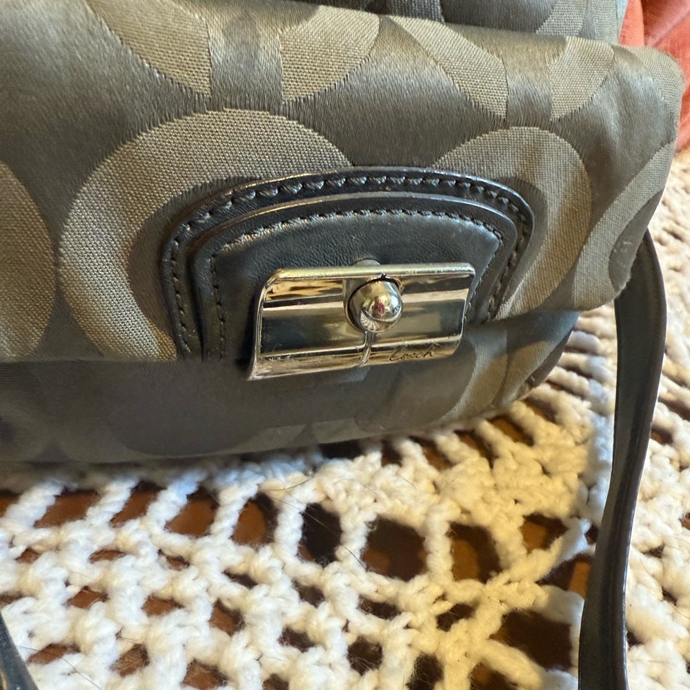 Coach Black and Gray Patterned Shoulder Bag. Vintage! - Picture 3 of 11
